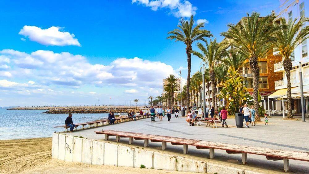Piso En El Centro Daire Torrevieja Dış mekan fotoğraf